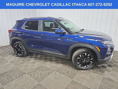 Used 2023 Chevrolet TrailBlazer LT AWD/4WD image 1