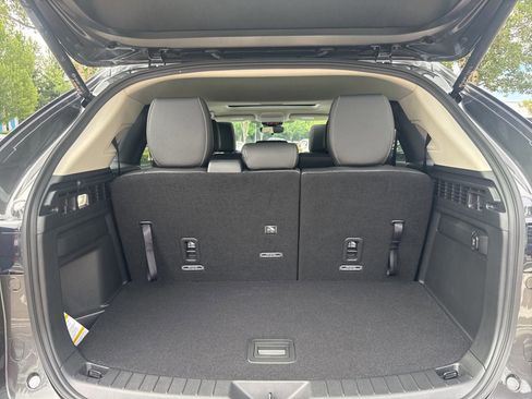 Used 2025 MAZDA CX-90 3.3 Turbo w/ Preferred Package image 13