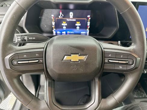 Used 2023 Chevrolet Colorado W/T w/ WT Convenience Package II AWD/4WD image 19