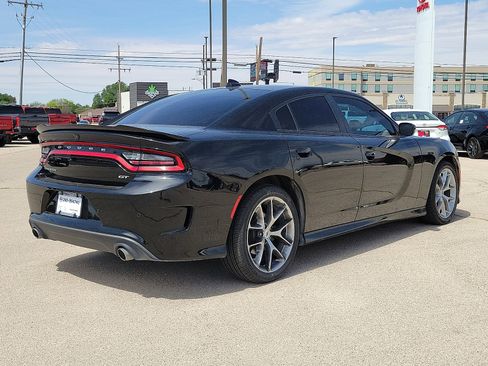 Used 2020 Dodge Charger GT RWD image 4