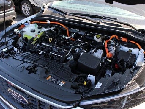 New 2024 Ford Escape SE w/ PHEV Premium Package image 24