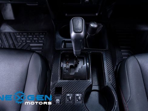 Used 2019 Toyota 4Runner TRD Off-Road Premium image 16