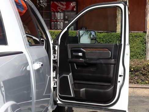 Used 2020 RAM 2500 Laramie image 37