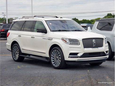 Used 2019 Lincoln Navigator Reserve AWD/4WD image 7