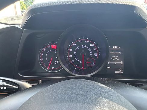 Used 2021 Hyundai Elantra SEL FWD image 11