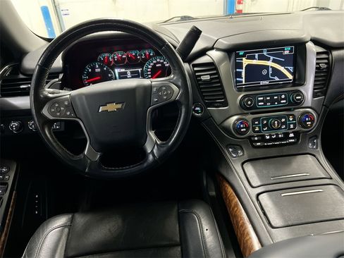 Used 2016 Chevrolet Suburban LTZ image 20