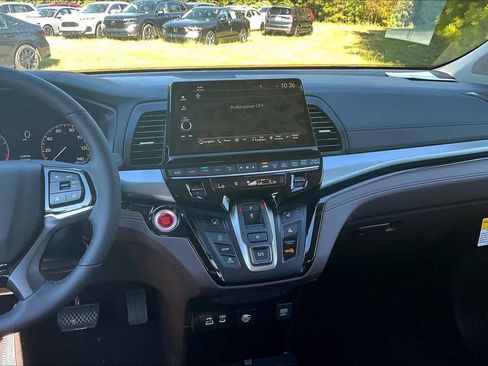 Used 2026 Honda Odyssey Touring image 6