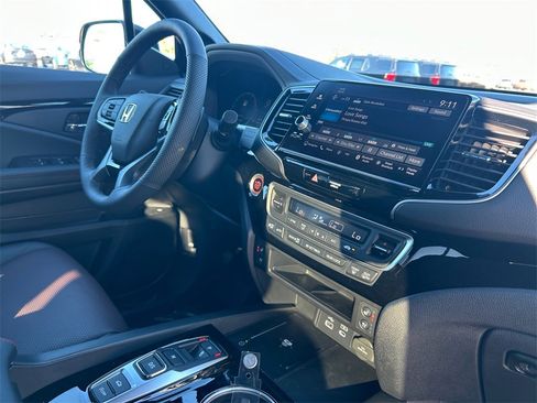New 2026 Honda Ridgeline Black Edition image 17