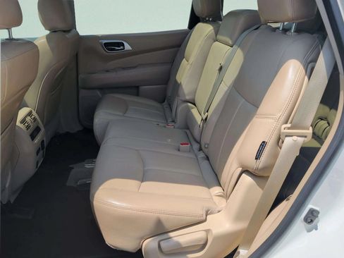 Used 2020 Nissan Pathfinder Platinum AWD/4WD image 28