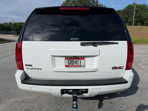 Used 2010 GMC Yukon SLT w/ SLT-2 Equipment Package RWD image 4