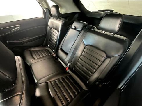 Used 2022 Ford Edge SEL w/ Convenience Package image 26