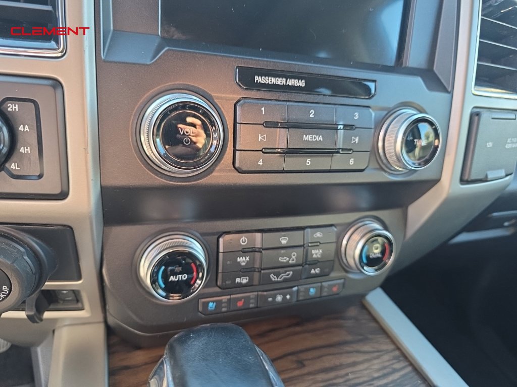 Used 2019 Ford F150 Lariat w/ Equipment Group 502A Luxury AWD/4WD image 16
