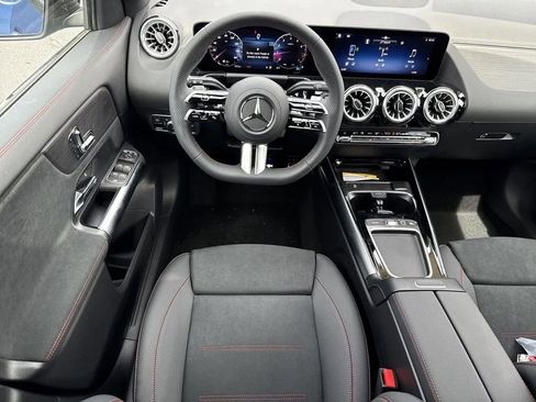 Certified 2025 Mercedes-Benz GLA 250 image 13