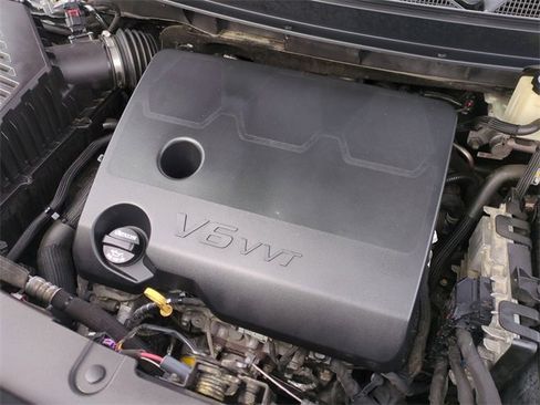 Certified 2018 Chevrolet Traverse Premier w/ Redline Edition image 31