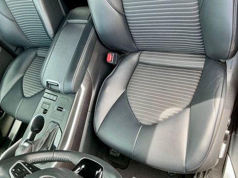 Used 2022 Toyota Highlander XSE image 42