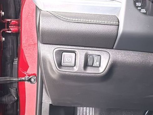 Used 2023 GMC Acadia SLE w/ Driver Convenience Package image 36