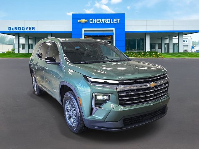 New 2027 Chevrolet Traverse LT w/ Driver Confidence Package AWD/4WD image 4