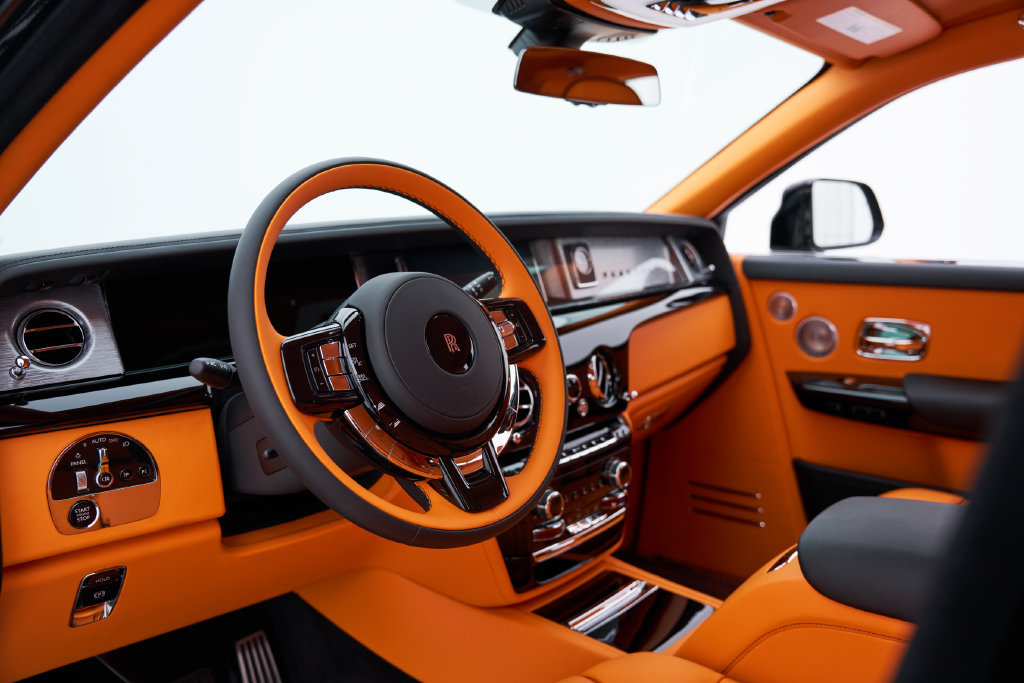 Used 2026 Rolls-Royce Phantom Sedan RWD image 2