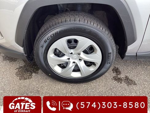 Used 2024 Toyota RAV4 LE image 28