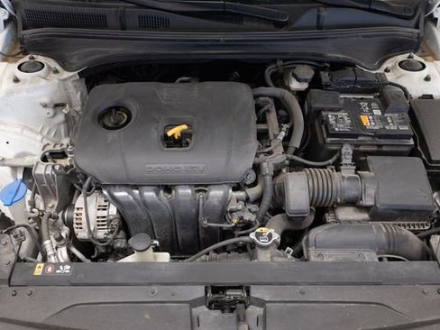 Used 2023 Kia Forte GT-Line w/ GT-Line Premium Package FWD image 3