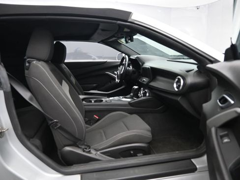 Used 2018 Chevrolet Camaro LT w/ RS Package image 26