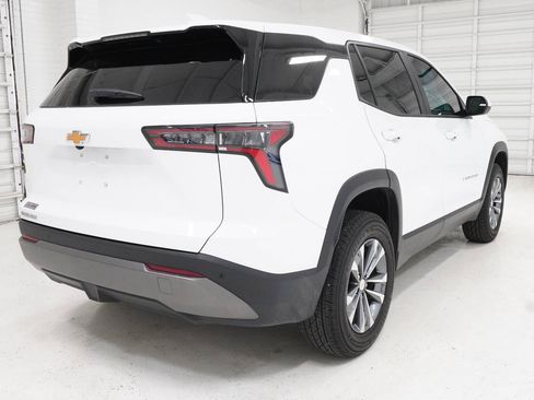 Used 2026 Chevrolet Equinox LT w/ LPO, Floor Liner Package FWD image 5