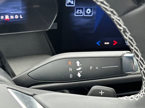 New 2025 Chevrolet Traverse LT w/ Enhanced Driving Package image 25