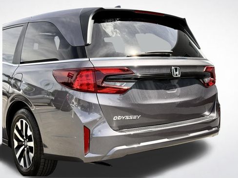 Used 2025 Honda Odyssey EX-L image 9