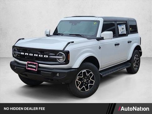 New 2026 Ford Bronco Outer Banks AWD/4WD image 1