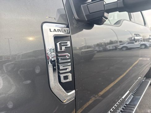 Used 2019 Ford F250 Lariat w/ Lariat Ultimate Package image 16