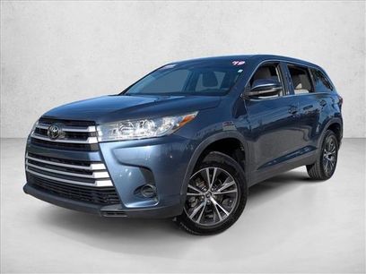 Used 2019 Toyota Highlander LE
