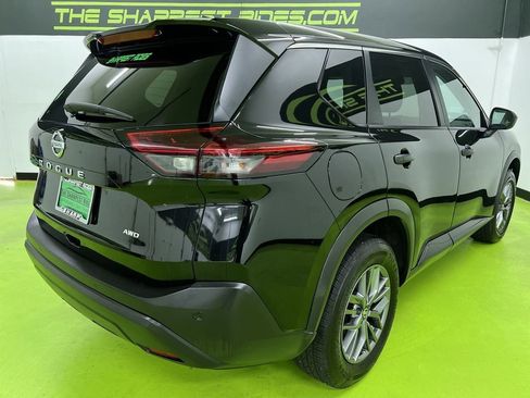 Used 2021 Nissan Rogue S AWD/4WD image 10
