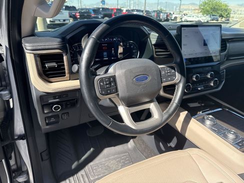 Used 2023 Ford Expedition Limited AWD/4WD image 14
