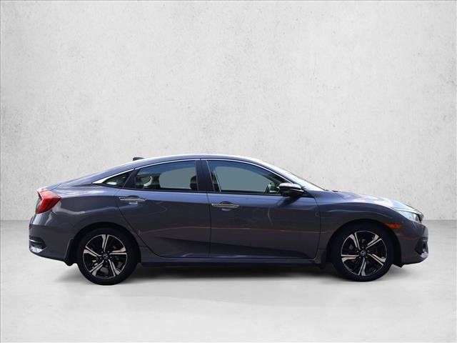 Used 2017 Honda Civic Touring image 5