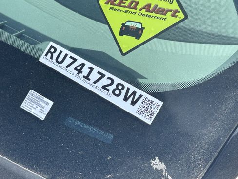 Used 2024 Hyundai Elantra SEL image 32