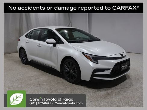 Used 2026 Toyota Corolla SE FWD image 1