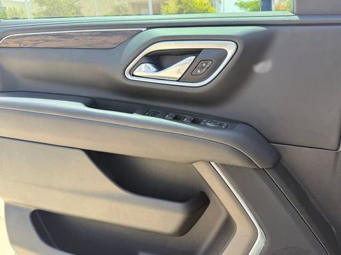Used 2021 Chevrolet Tahoe Premier w/ Premium Package RWD image 20