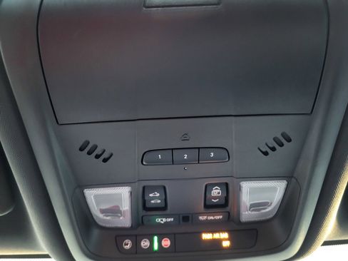 Used 2019 Chevrolet Blazer RS image 47