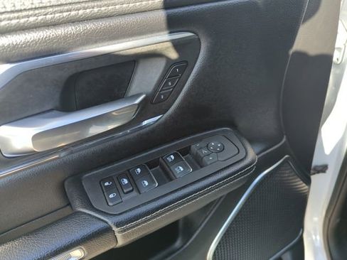 Used 2025 RAM 1500 Laramie image 15
