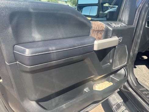 Used 2019 Ford F250 Lariat w/ Lariat Ultimate Package AWD/4WD image 22