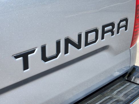 Used 2014 Toyota Tundra SR5 w/ TRD Off Road Package image 27