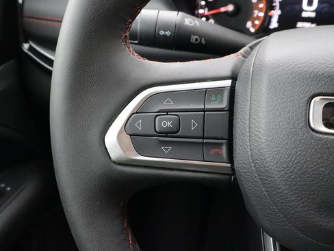 Used 2026 Jeep Compass Trailhawk AWD/4WD image 24