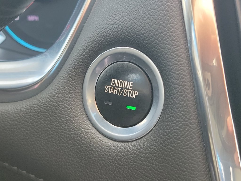 Used 2022 Chevrolet Traverse LT FWD image 21