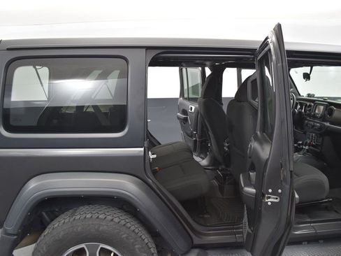 Used 2018 Jeep Wrangler Unlimited Sport S image 30