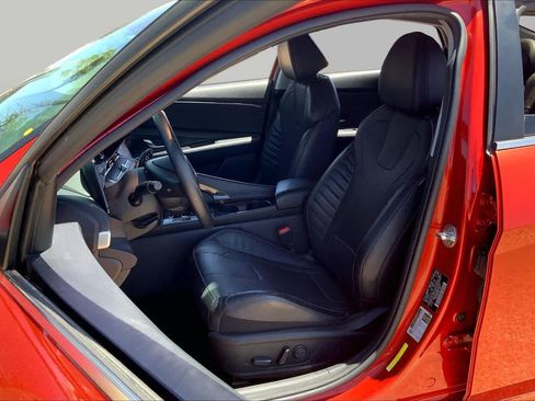 Used 2021 Hyundai Elantra Limited FWD image 8