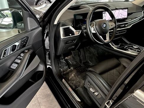 Used 2023 BMW X7 xDrive40i w/ Executive Package AWD/4WD image 11