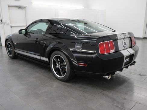 Used 2007 Ford Mustang GT RWD image 6