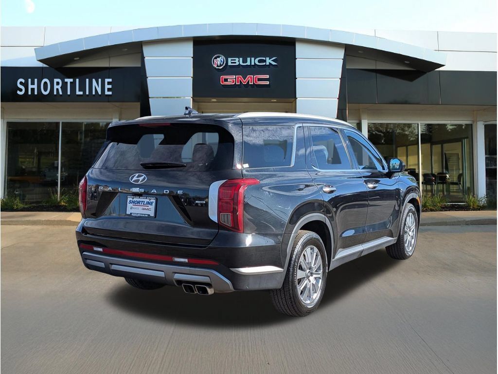 Used 2025 Hyundai Palisade SEL AWD/4WD image 3