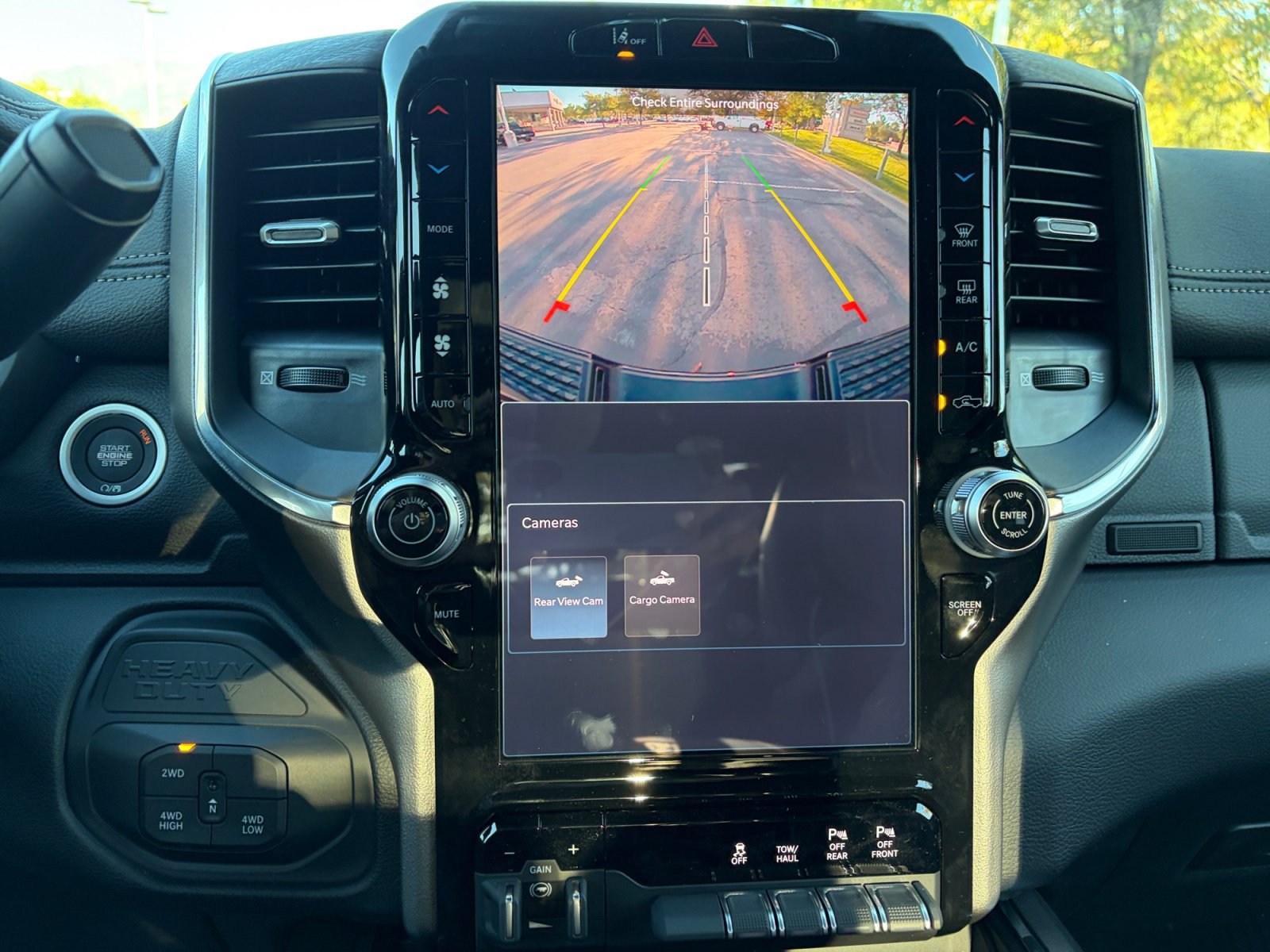 New 2027 RAM 2500 Laramie w/ Night Edition AWD/4WD image 32