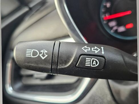 Used 2020 Chevrolet Equinox LT AWD/4WD image 18